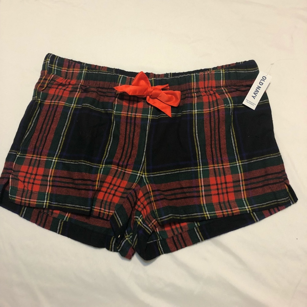 Cute shorts for Christmas season 🎄